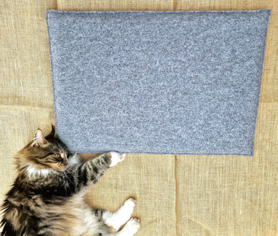 MYLES Cat Bed- Plush Felt